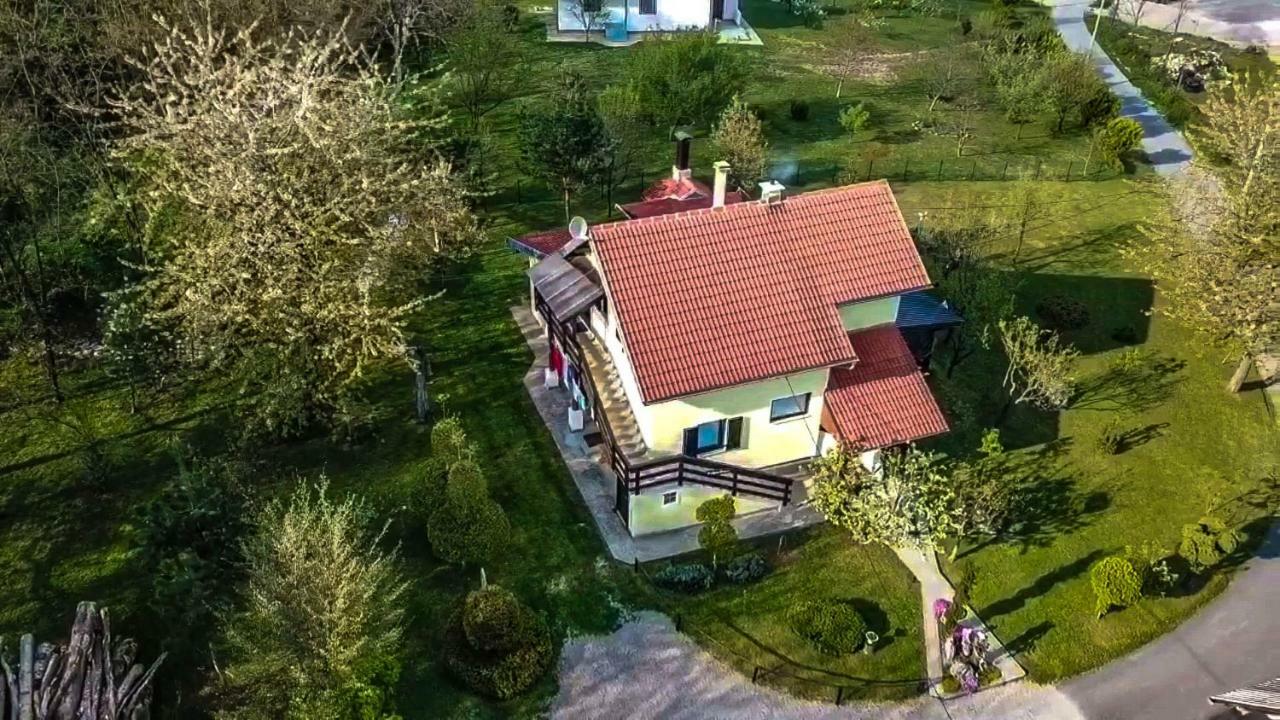 Apartment Franciska Rakovica Bagian luar foto