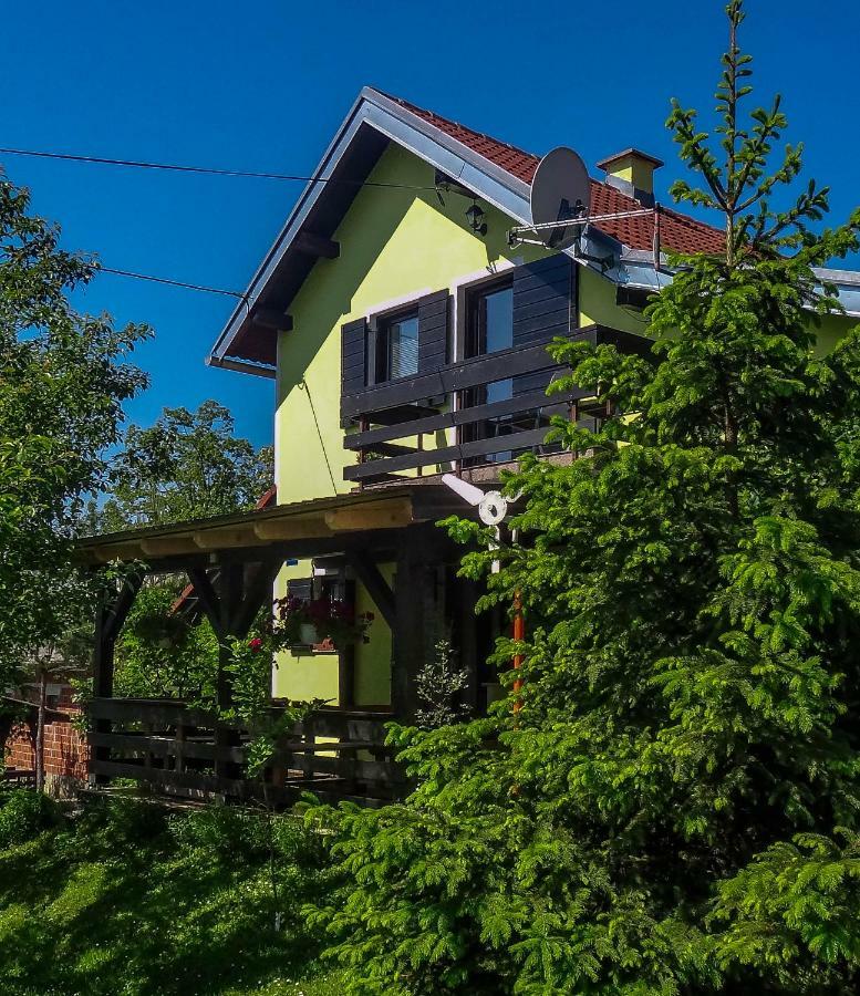 Apartment Franciska Rakovica Bagian luar foto